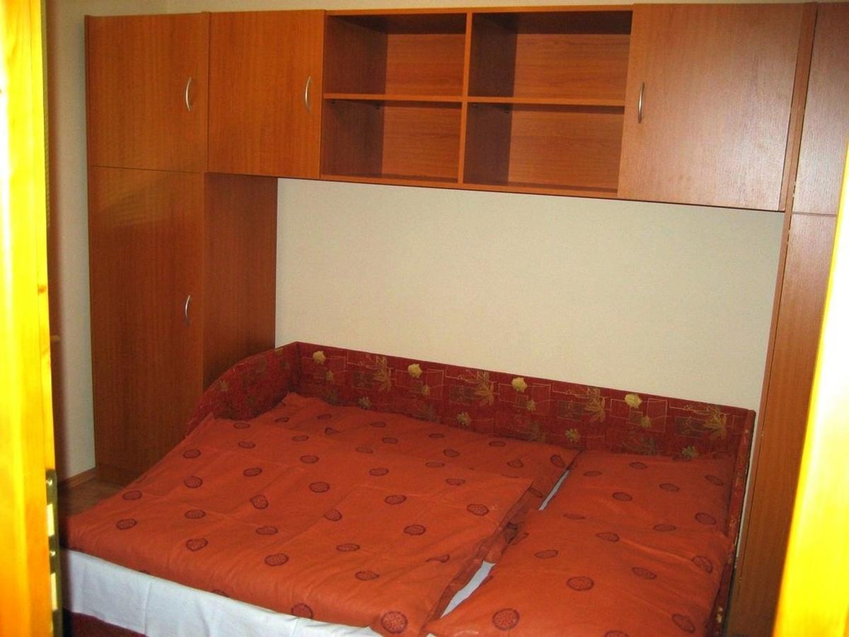 Lala Apartmanok Балатонбоглар Экстерьер фото