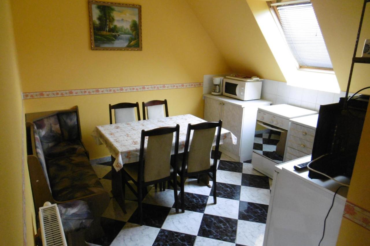 Lala Apartmanok Балатонбоглар Экстерьер фото